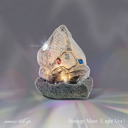 [애플특전] NMIXX (엔믹스) - 6th EP [Strange Muse] (Light Ver.)